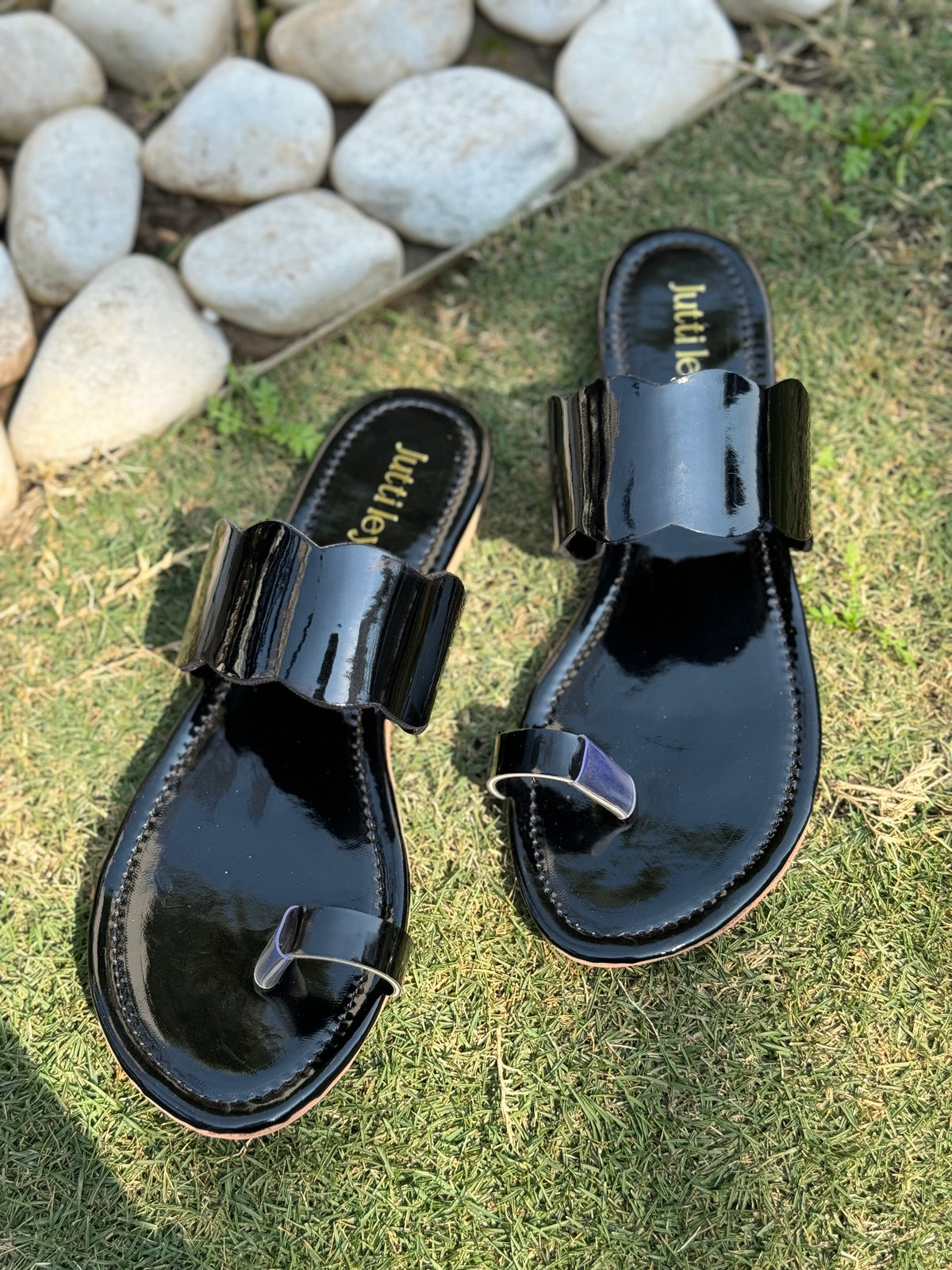Black beauty kohlapair