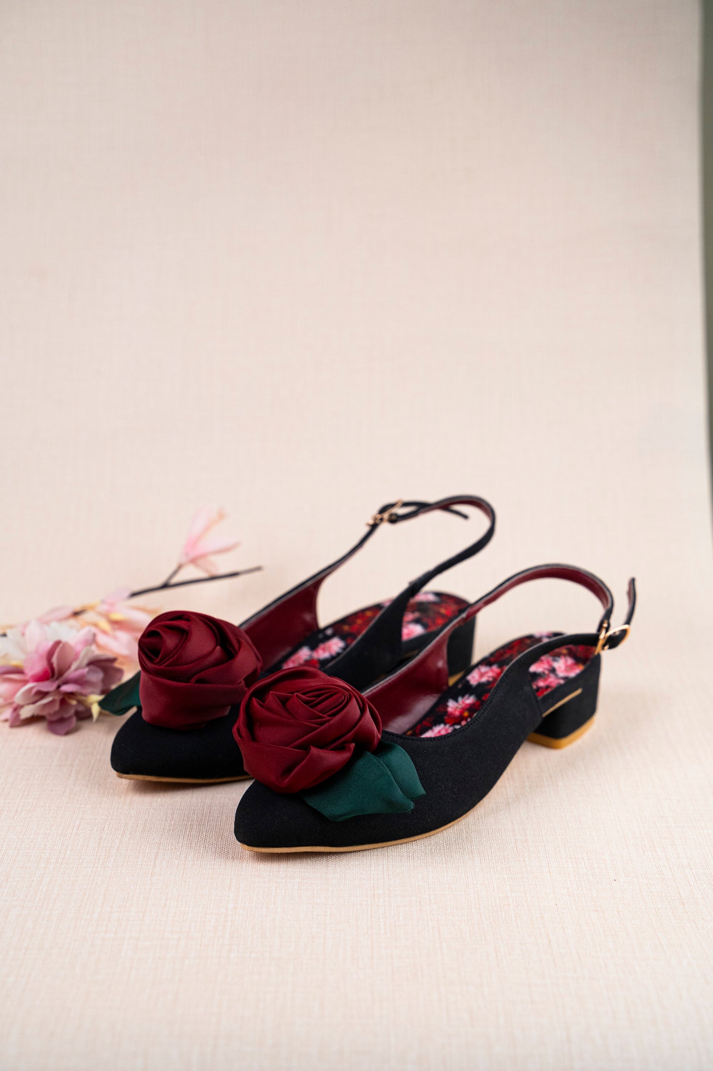 Rose black