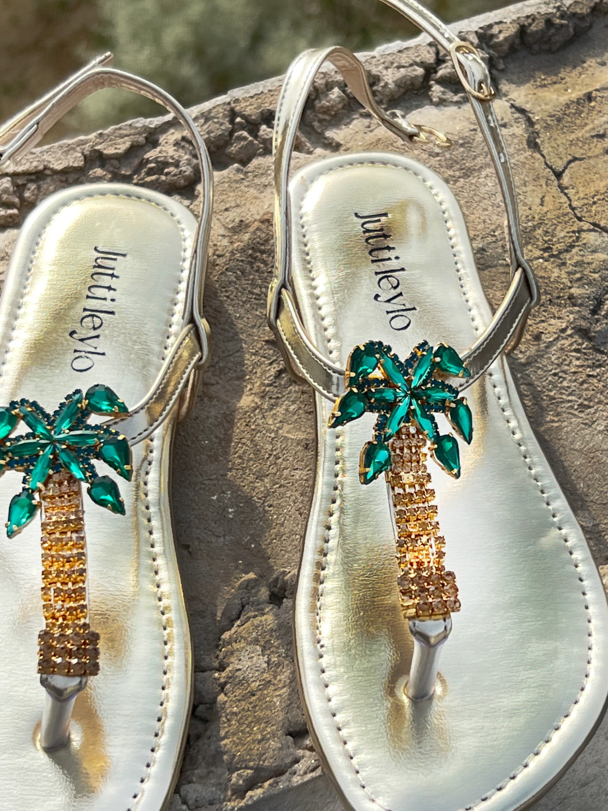 Palm tree sandals